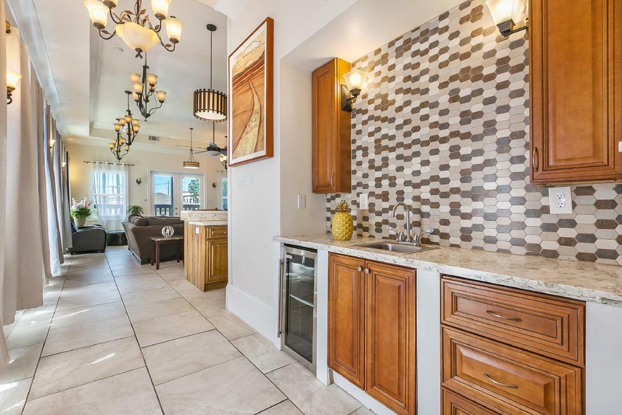 Spacious 4Br Condo On Carondelet Near All Hot Spo Новый Орлеан Экстерьер фото